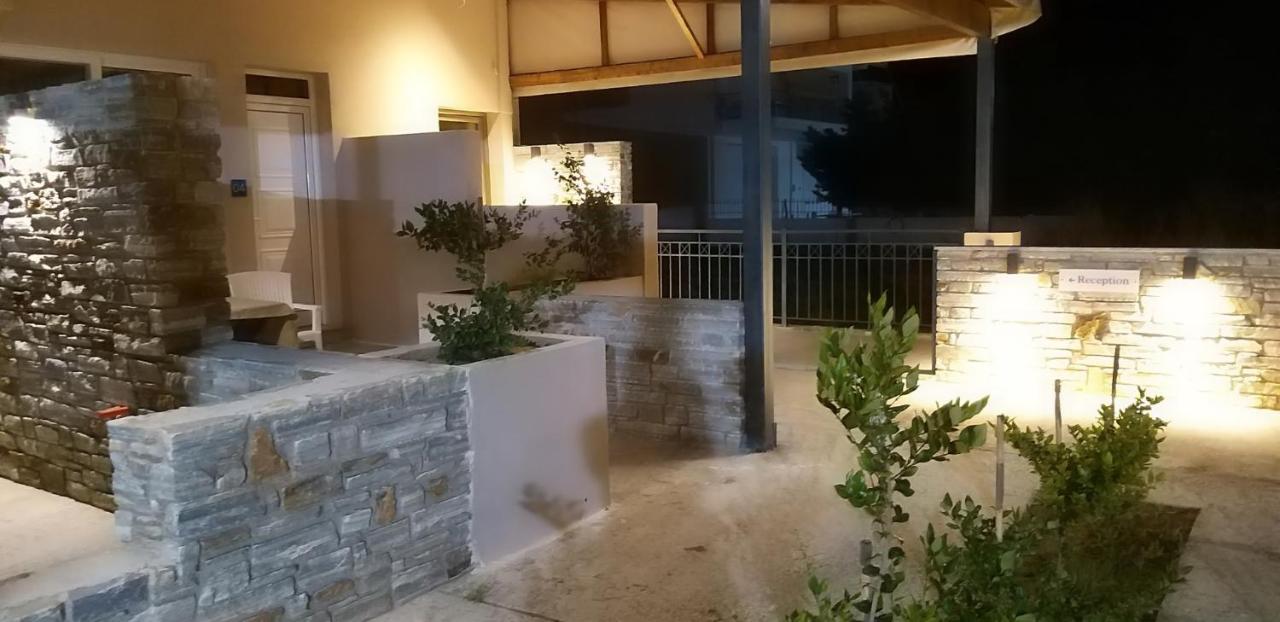 Petries Studios Agii Apostoli Exterior foto